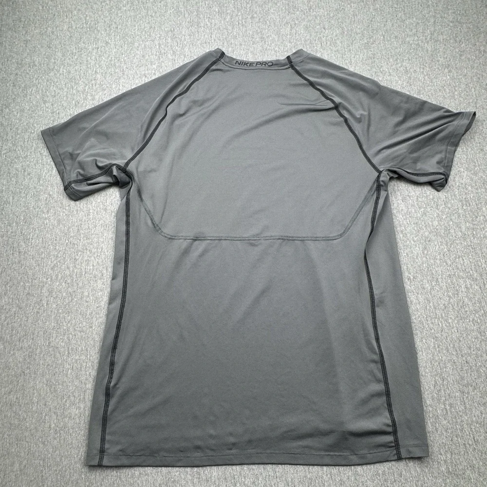 Nike Pro Dri-Fit Shirt Mens XL Gray‎ Stretch Short Sleeve Slim Fit Crew Neck
